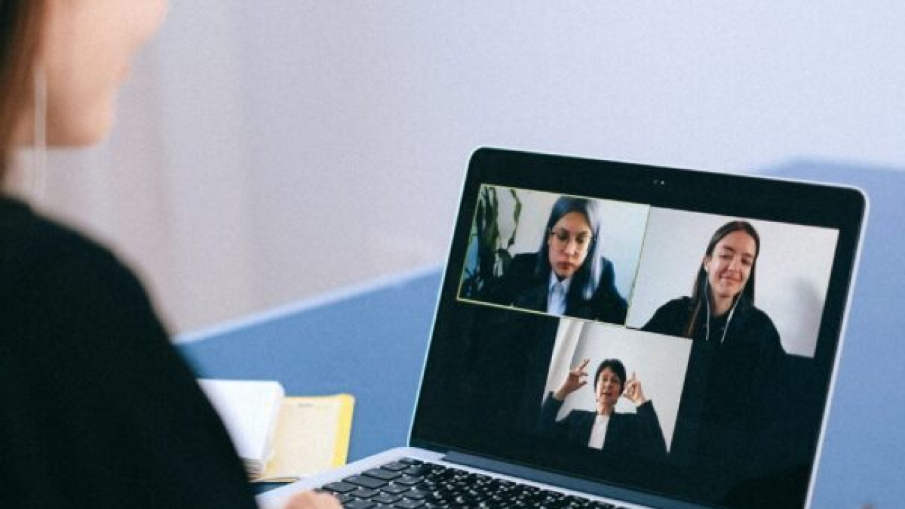 Effective-written-and-verbal-Communication-and-Time-Management-scaled-e1637090844523